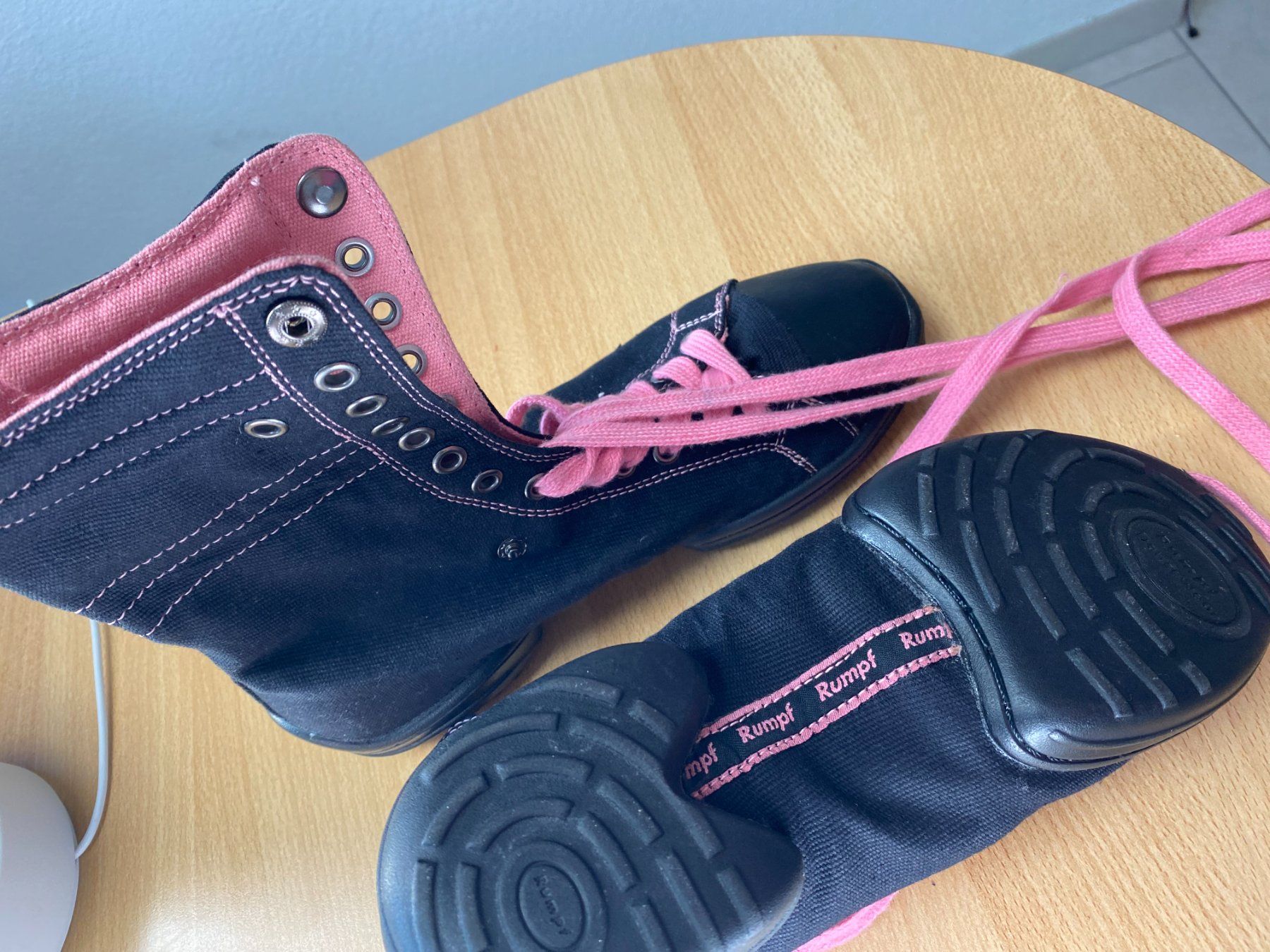 Scarpe da donna: Salsa-Tanzschuh Rumpf Damen Grösse 6.5 – Nuovo (secondo la descrizione) da Zürich venduto da Gemi