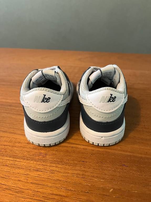 Nike Scarpe per ragazzi: Nike Schuhe Baby 19,5 – Usato da Dübendorf venduto da schakalanze 2