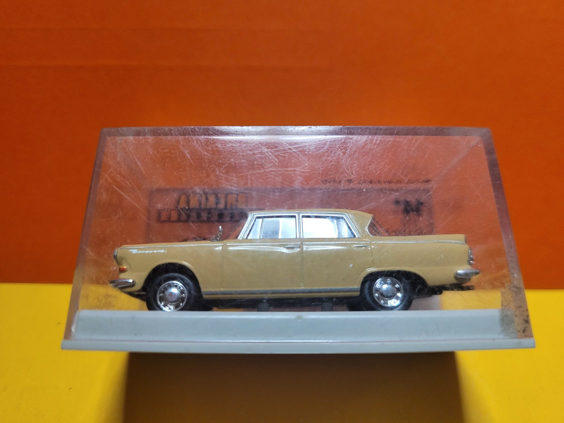 Brekina Modellini d'auto: Borgward P100 beige - Brekina 1:87 – Nuovo (secondo la descrizione) da Domdidier venduto da Bimbo57