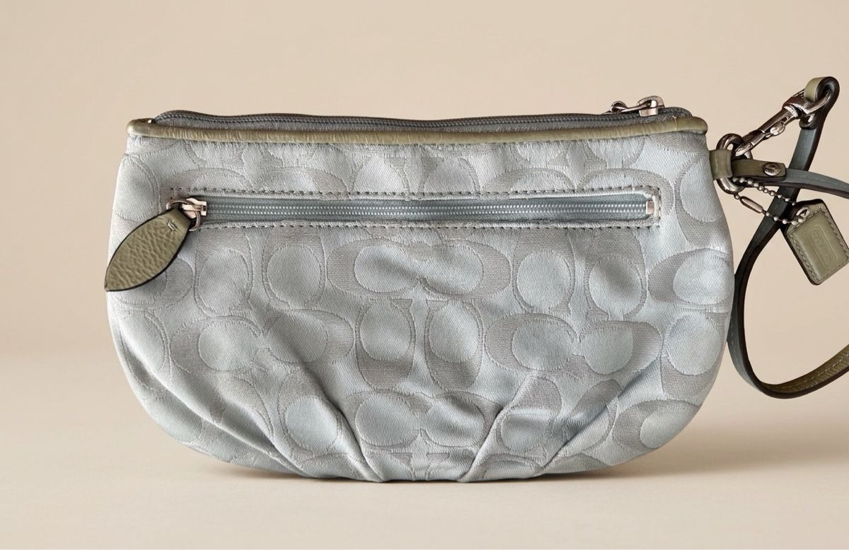 Coach Borse da donna: Coach Wristlet Handbag: Stylish and Practical Accessory – Nuovo (secondo la descrizione) da Saland venduto da ele_vc96 2