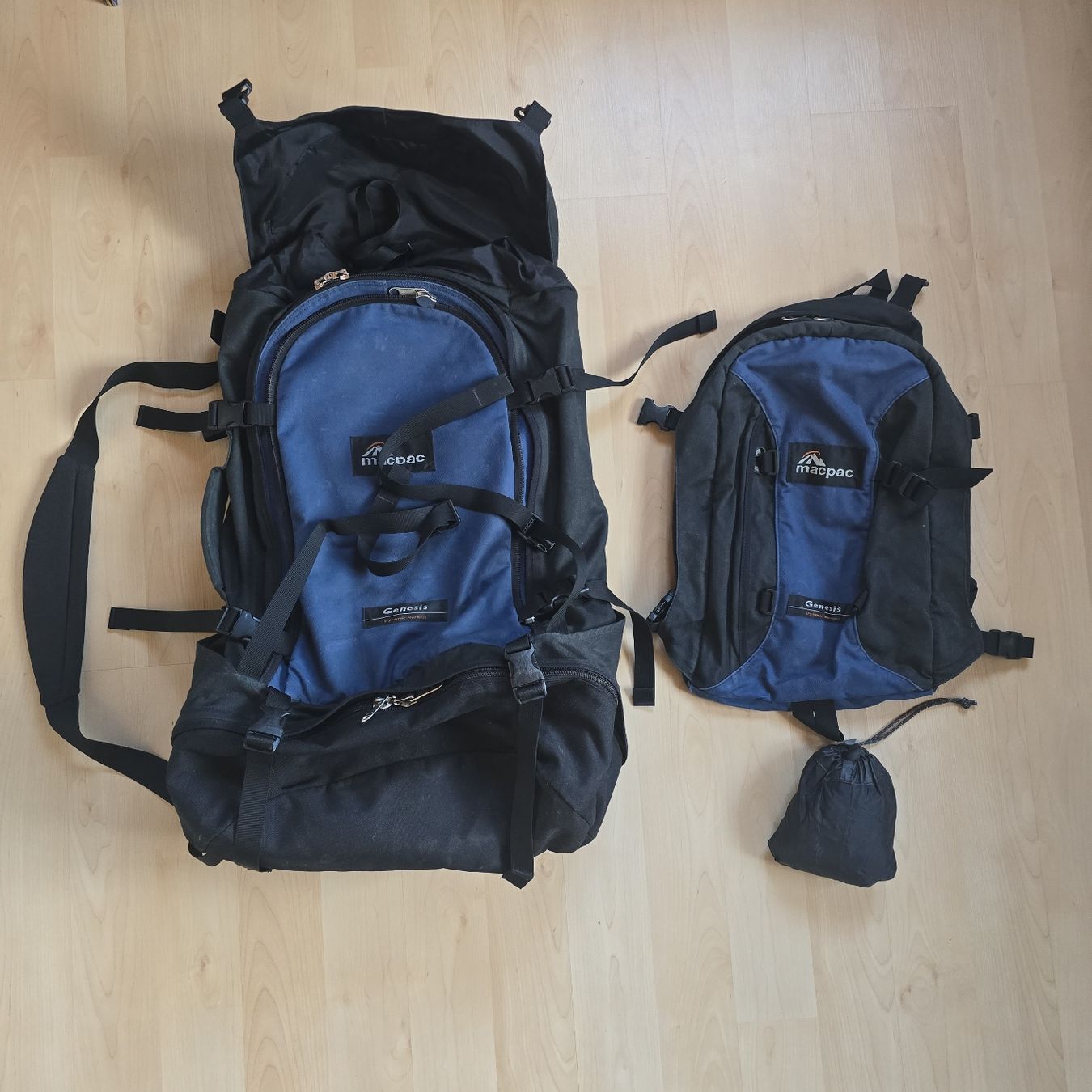 Macpac Zaini: Macpac Genesis Backpack, Size 2 (ca 70 Liter + 15 Liter) – Usato da Degersheim venduto da Honolulu013