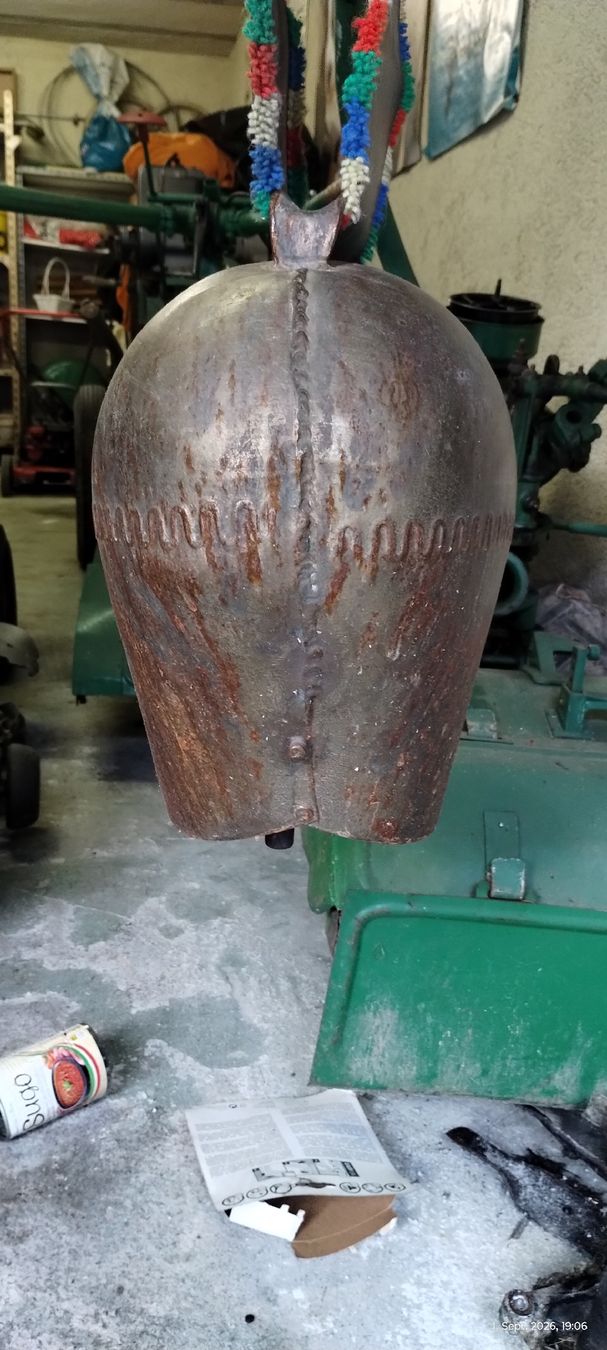 Glocken & Treicheln: Glocke Treichel, Kuhglocke  – Gebraucht aus Wil ZH von deurchig 1