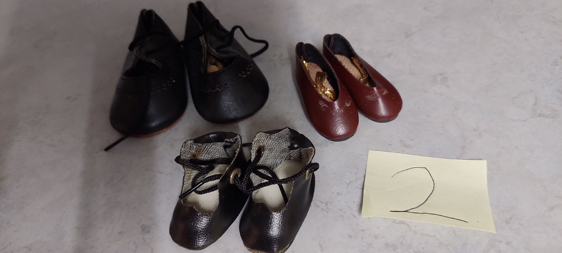 Sasha Morgenthaler Bambole: Puppenschuhe – Usato da Muri AG venduto da nindo1 5