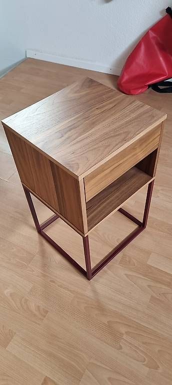 Comodini: Vikhammer Nachttisch von IKEA – Usato da Bern venduto da nic_9w29 2