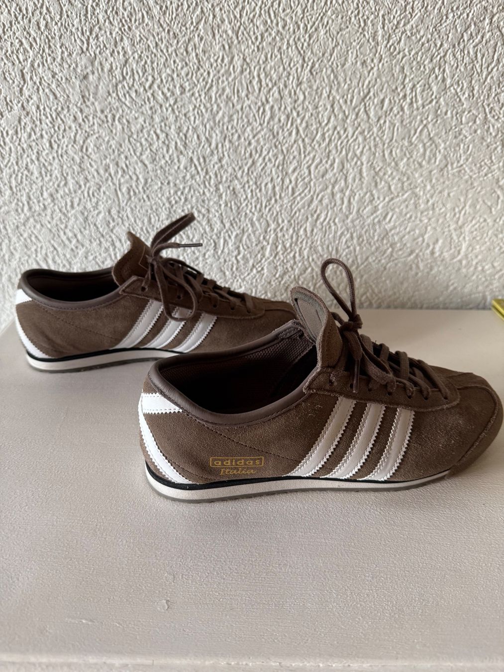 Adidas Scarpe da donna: Baskets Adidas marron taille 39 état neuf – Usato da Céligny venduto da kimag1 1