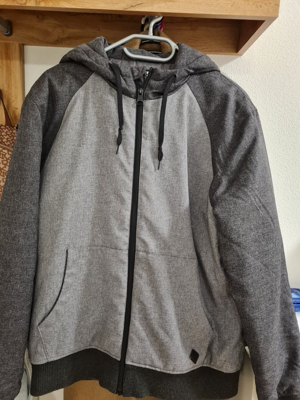 Jacken: Herre winterjacke – Neu (gemäss Beschreibung) aus Gommiswald von Iviea