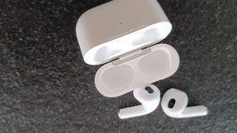 Apple AirPods Pro mit Ladecase  kaum benutzt
