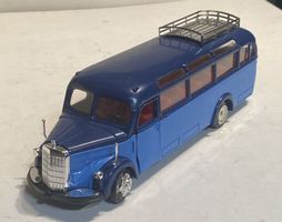 NZG (Conrad) (D) 218 Mercedes-Benz Omnibus O 3500