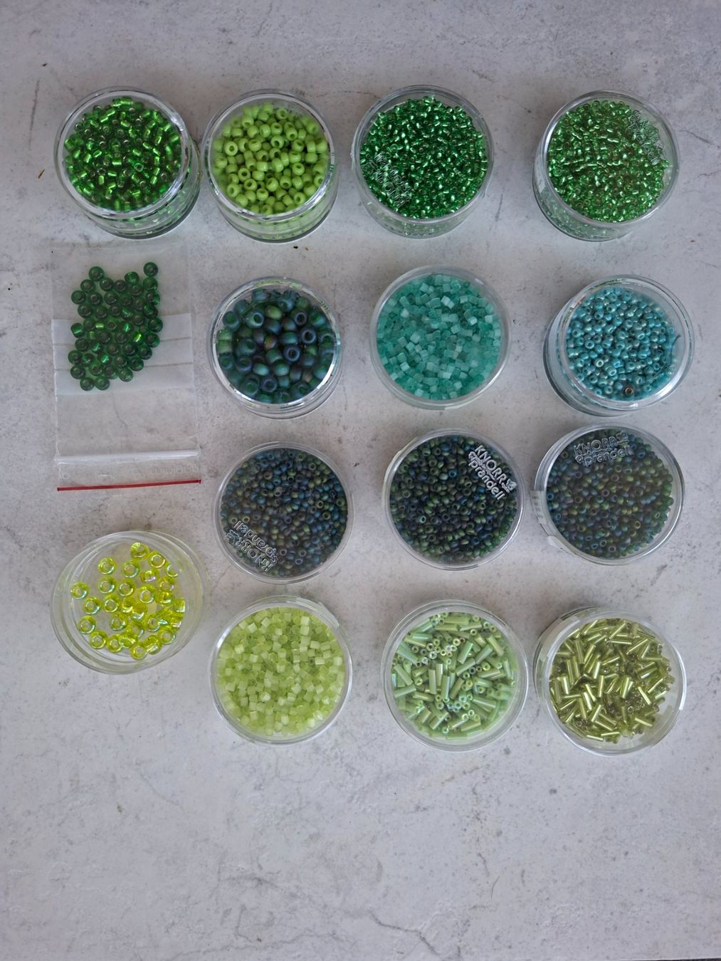 Perles (synthétiques): Glasperlen – D'occasion à Pfaffnau par Covial 1