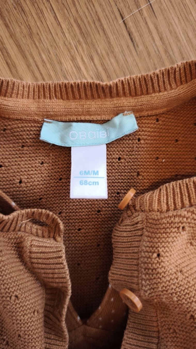 Lotti & Set di vestiti: baby strickjäckchen mit latzhose 68 – Usato da Gränichen venduto da H-wie-Holzig 1