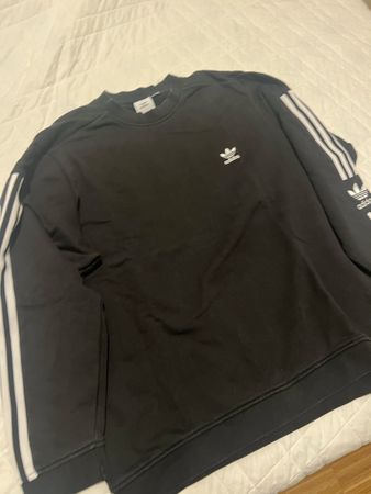 Felpa Adidas nera con bande bianche, taglia xxl