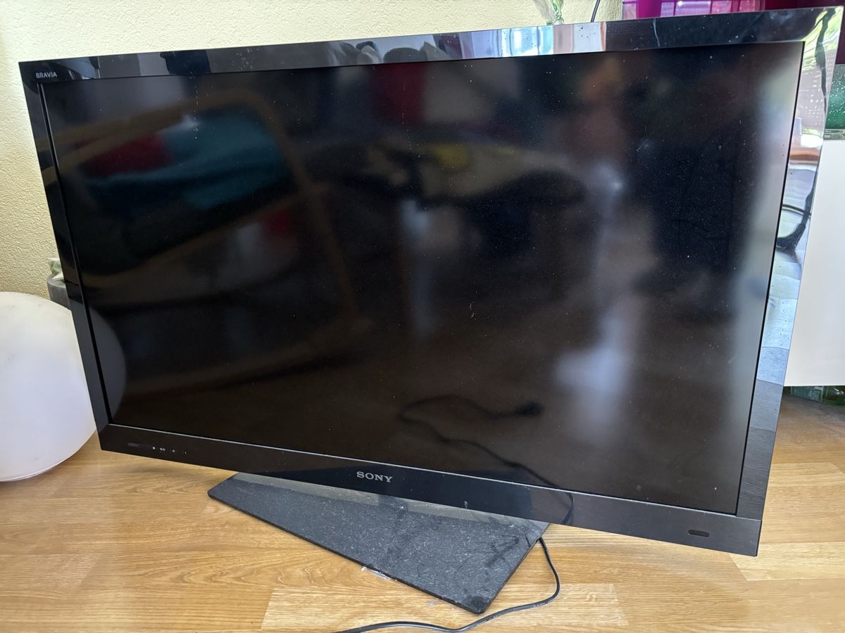 Televisori: Fernseher Sony Bravia – Usato da Kirchberg BE venduto da Nachtpflanze