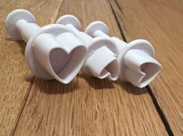 Fondant Ausstecher und Präger Set Herz 3-teilig