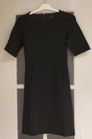 Schwarzes COS Kleid Grösse XS elegant Büro chic