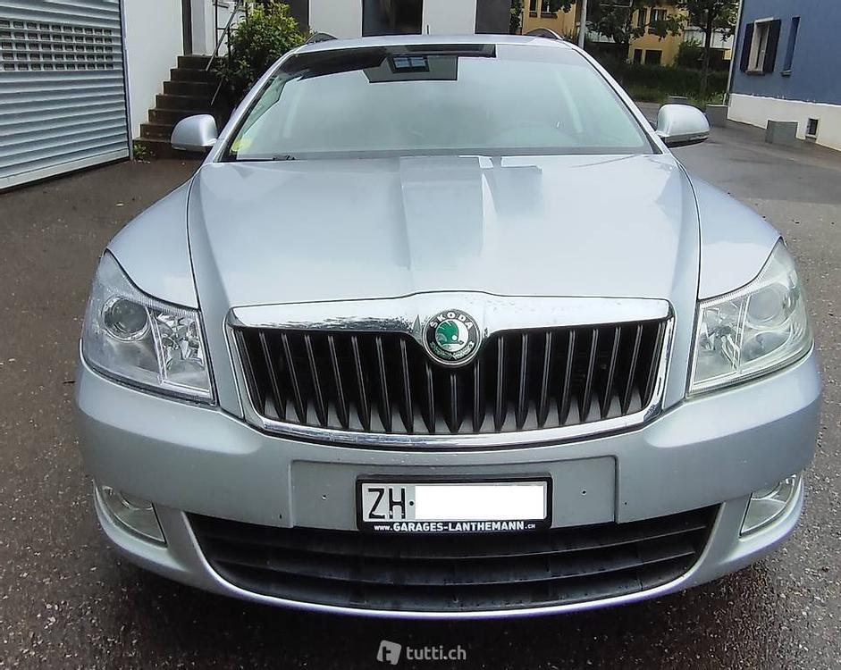 SKODA Octavia Combi 1.6 Automat