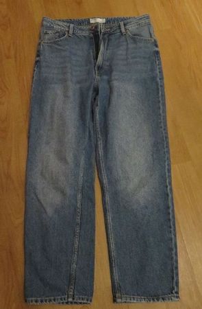 Bershka MOM - Jeans,hoher Bund Gr.42,eher 38/40