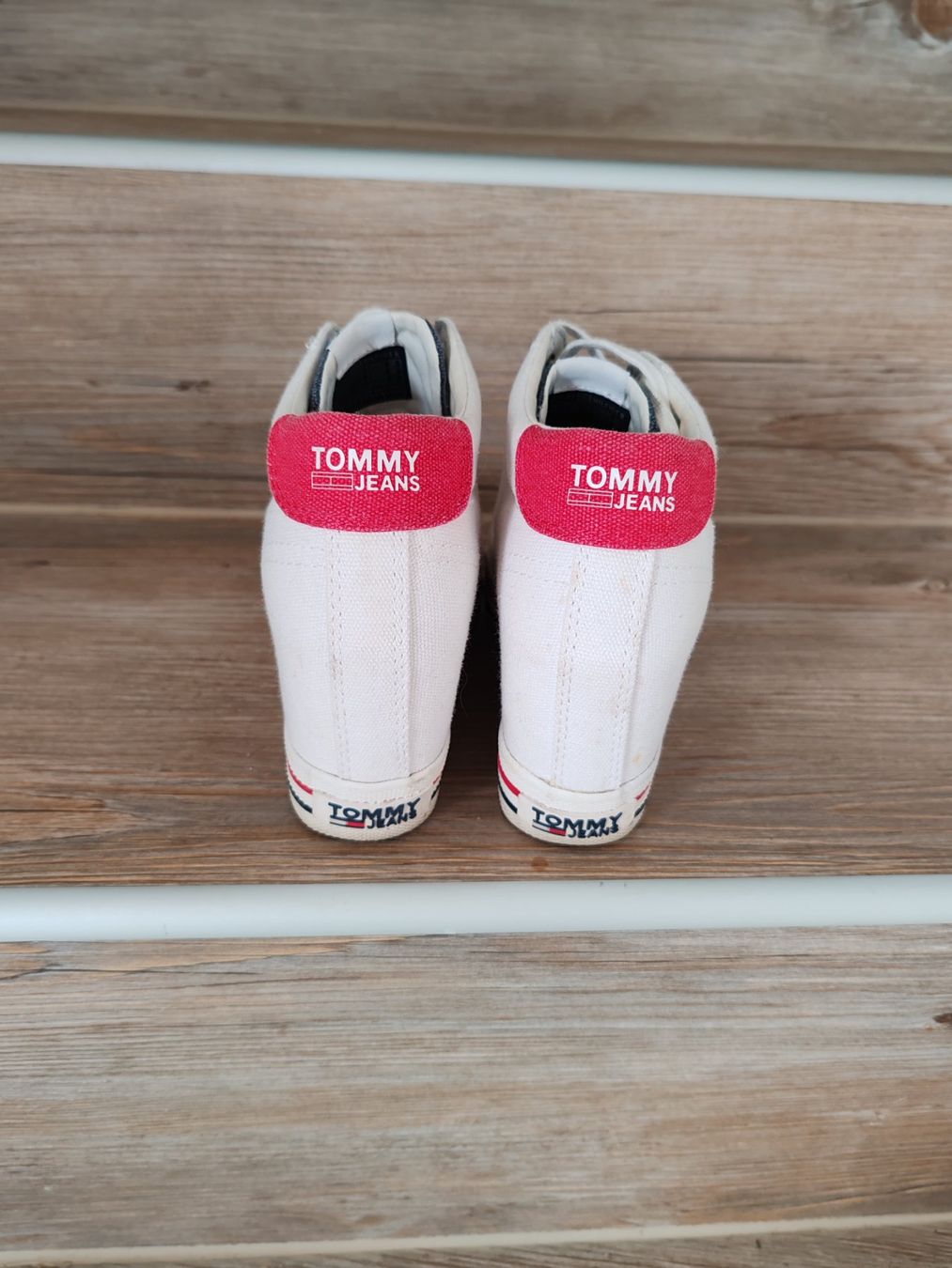 Tommy Hilfiger Scarpe da donna: TOMMY- Hilfiger JEANS Sneakers – Usato da Egnach venduto da bgdo26 2