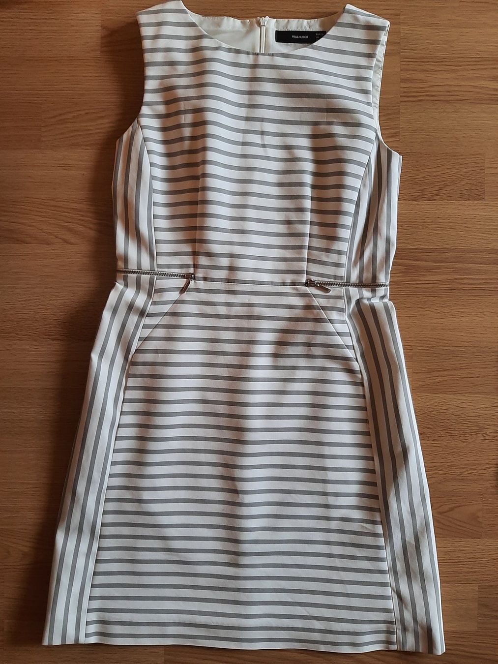 Hallhuber Vestiti: Hallhuber Etuikleid Gr.36 – Usato da Muotathal venduto da robin40 7