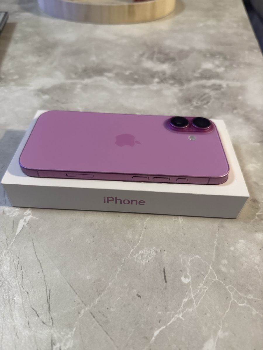 Apple Handys / Smartphones: Iphone 16 pink – Neu (gemäss Beschreibung) aus Geroldswil von agi_6jyg 3