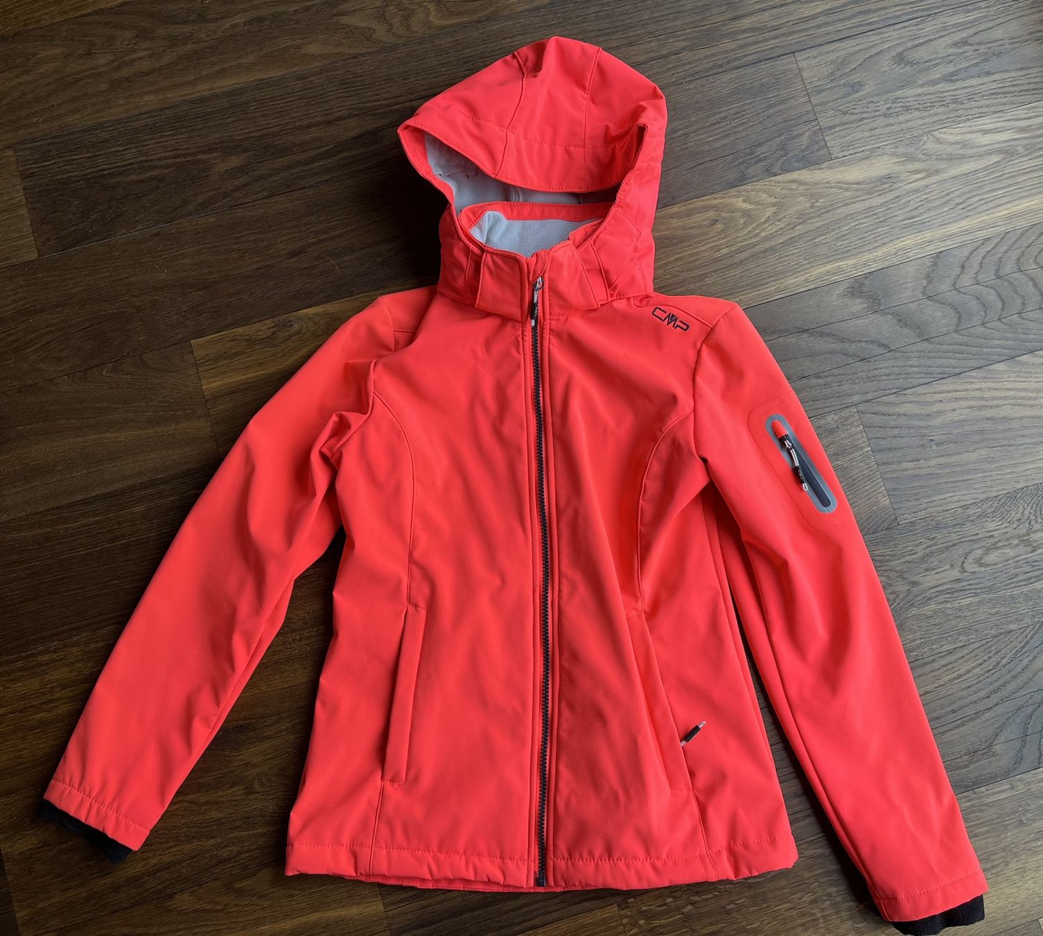 CMP Giacche: Softshell Jacke CMP Gr. S mit abnehmbarer Kapuze – Usato da Affoltern am Albis venduto da Blackrhythm 1
