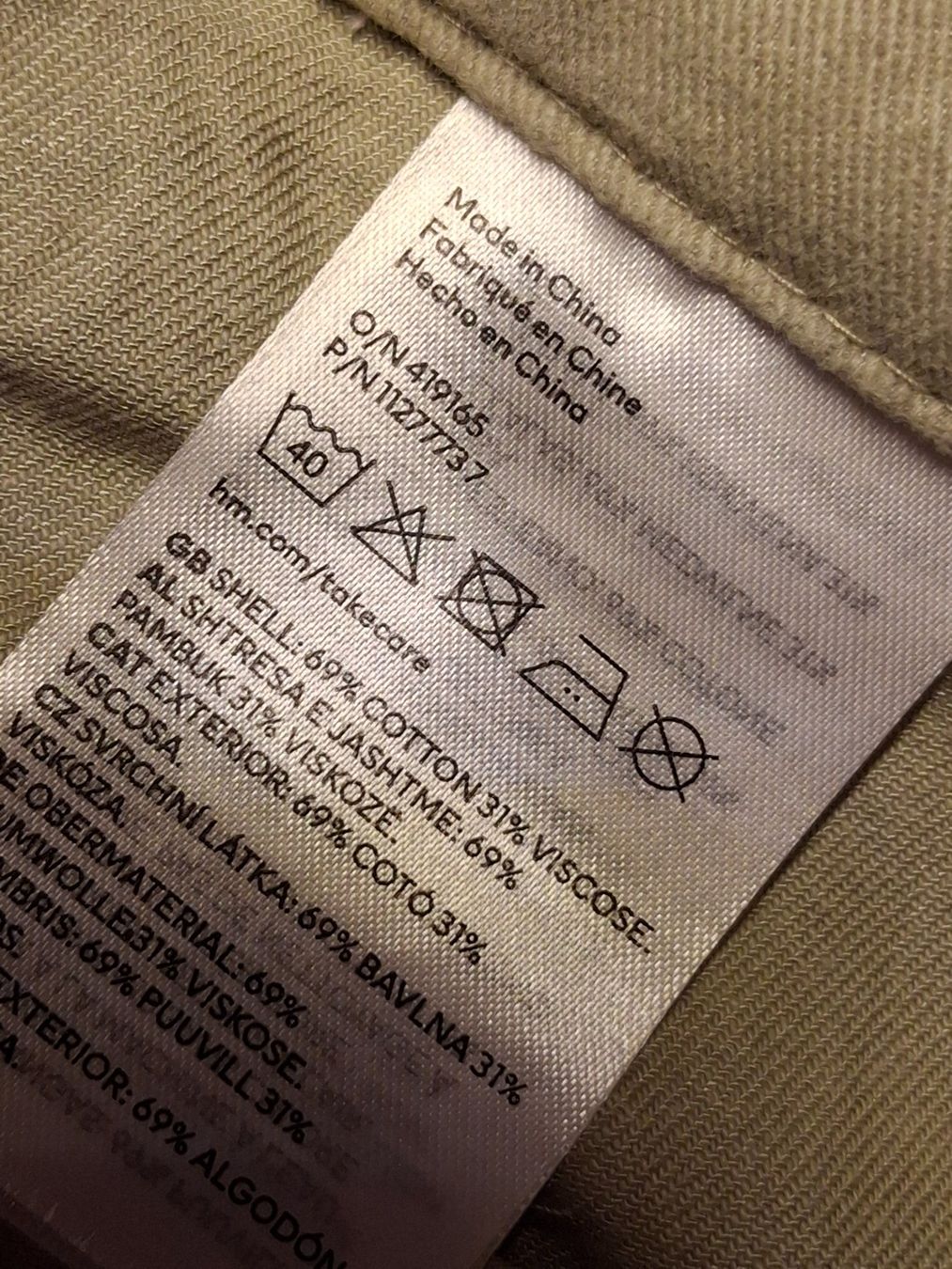 H&M Pantaloni: Pantalon taille 36 marque H&M 69% coton – Usato da Villiers venduto da san_jn5w 4