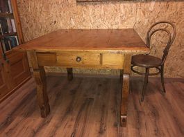 Table ancienne
