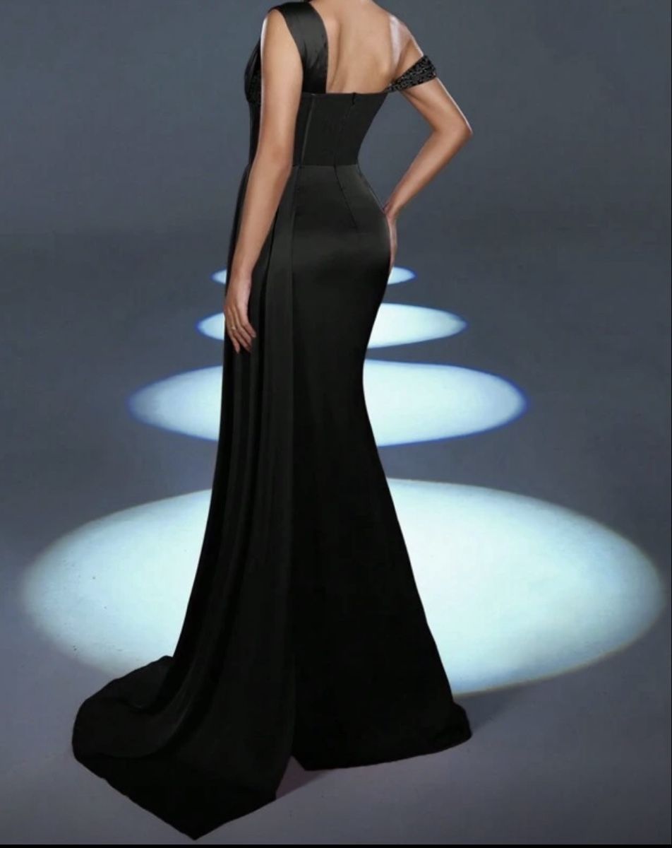 Kleider: Schickes, elegantes Abendkleid – Neu (gemäss Beschreibung) aus Biel/Bienne von Peeeep10 2