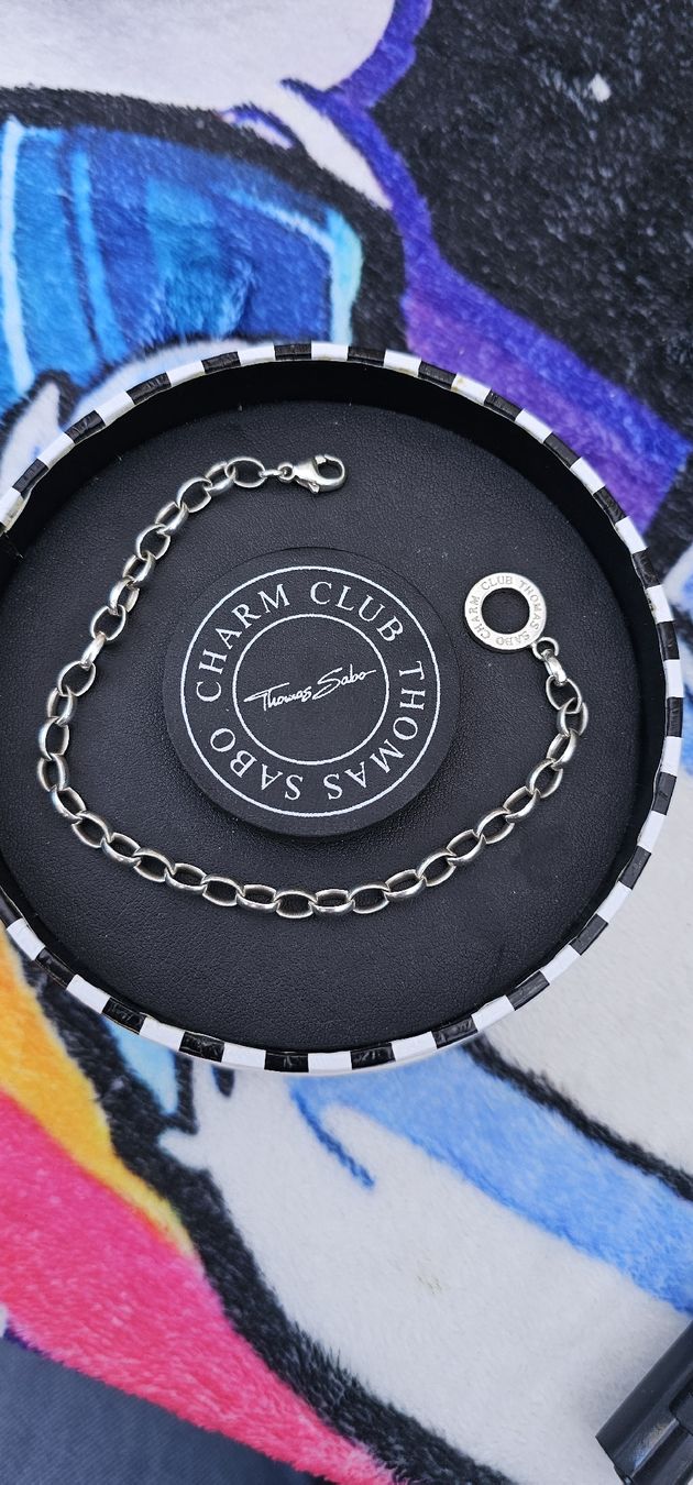 Thomas Sabo Altri gioielli: Thomas Sabo 18 Charms und 2 Armbände – Usato da Ostermundigen venduto da Secundo_Hand 3