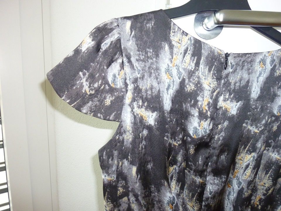 Vestiti: Grey mini dress, Size M, New – Nuovo (secondo la descrizione) da Zürich venduto da ewat 3