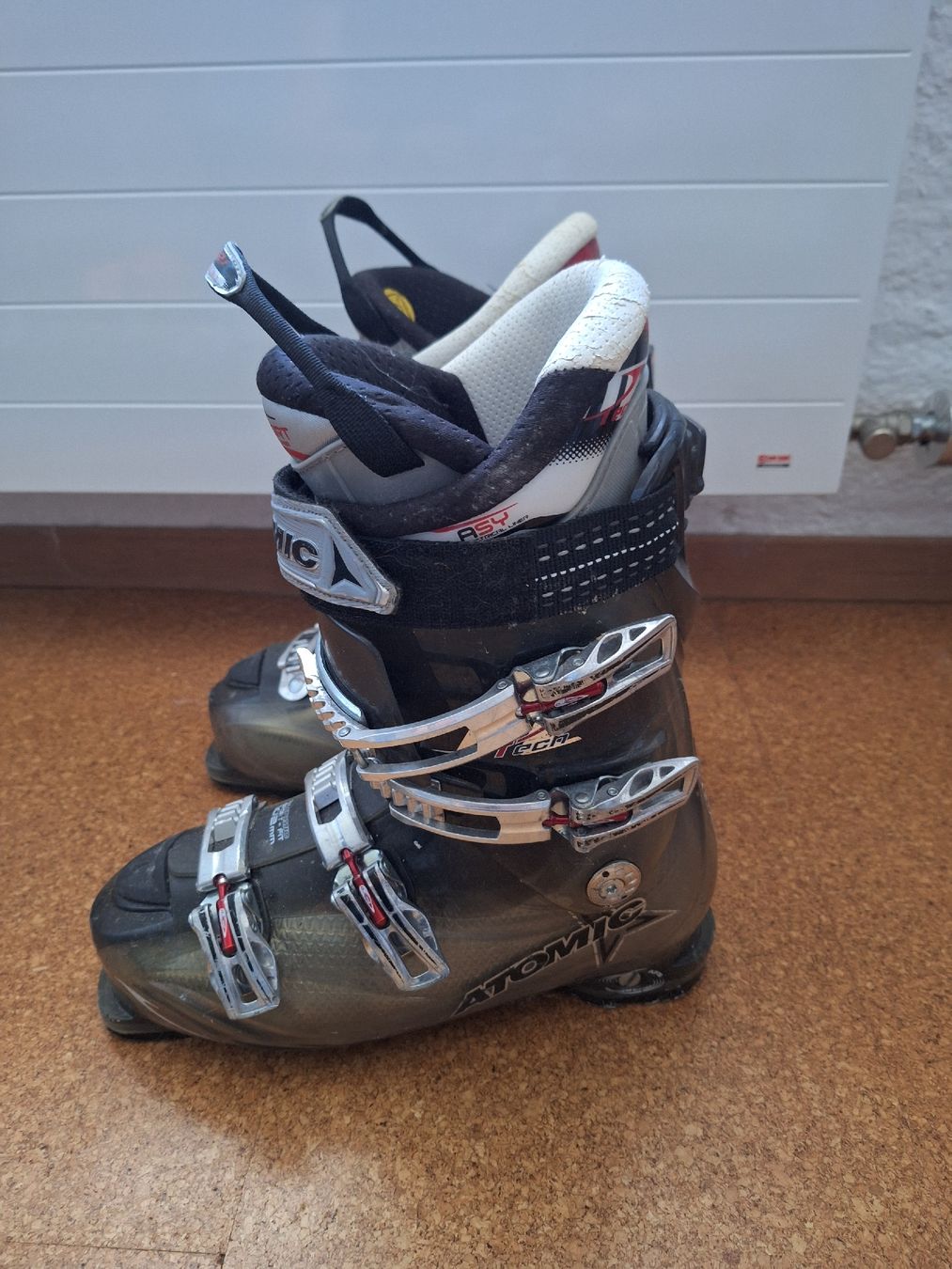 Atomic Chaussures hommes: Atomic Skischuhe  – D'occasion à Trimbach par jon_knr5 2