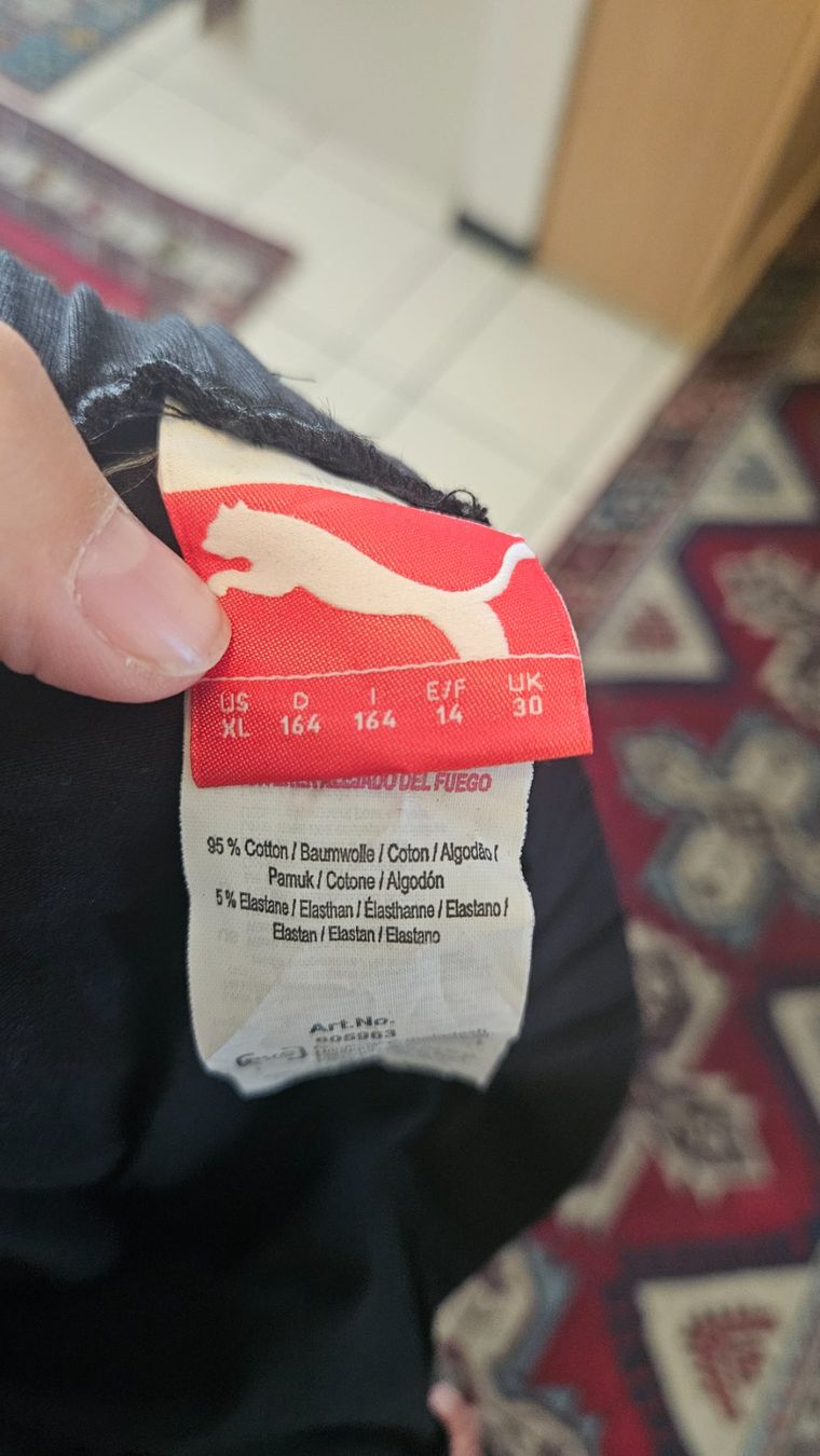 Puma Pantaloni: Pantaloni da ginnastica di cotone nero Puma tg. 164 – Usato da Melano venduto da H-Sara 2
