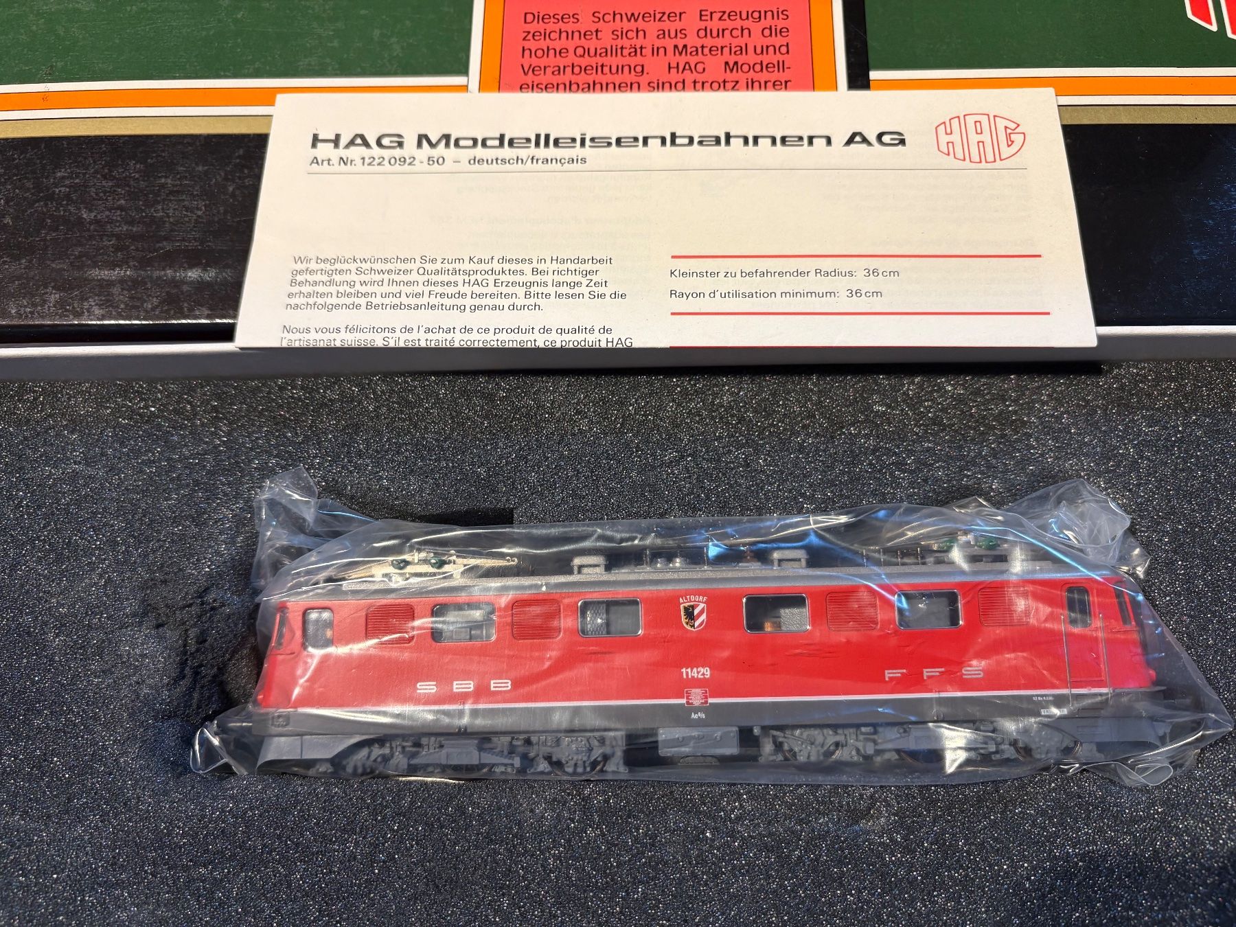 Hag Trains électriques: Hag 124 Ae 6/6 rouge – Neuf avec emballage d'origine à Corcelles Payerne par Pierre66 7