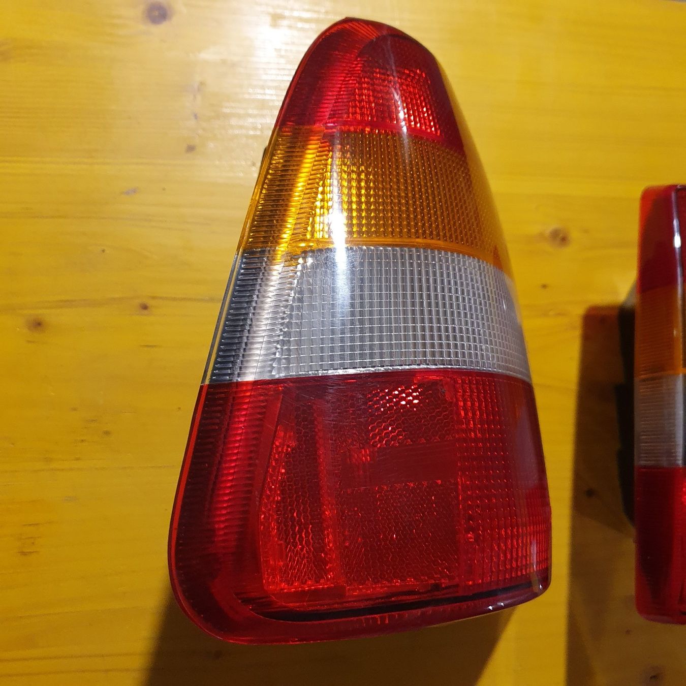 Saab Tutti pezzi di ricambio auto: SAAB 9000 Heckleuchtenpaar US Version 1985-90 – Usato da Henggart venduto da Cbpl8s 2