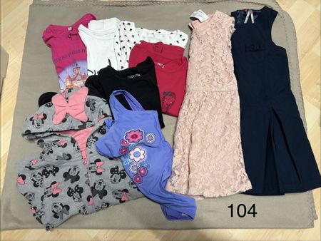 Kleiderpaket Mädchen Grösse 104