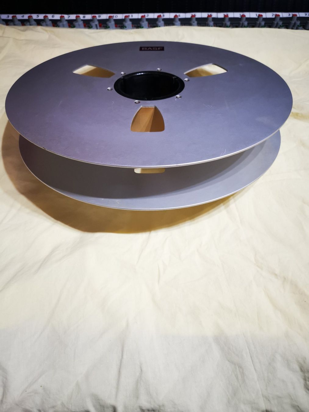 Bandmaschinen: 2-Zoll Tonbandleerspule BASF – Gebraucht aus Laupen BE von Elch55 1