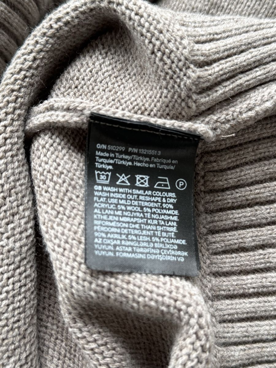 H&M Pullover & Sweatshirts: Pullunder „H&M, Gr. L – Gebraucht aus Diepoldsau von Luec0 2