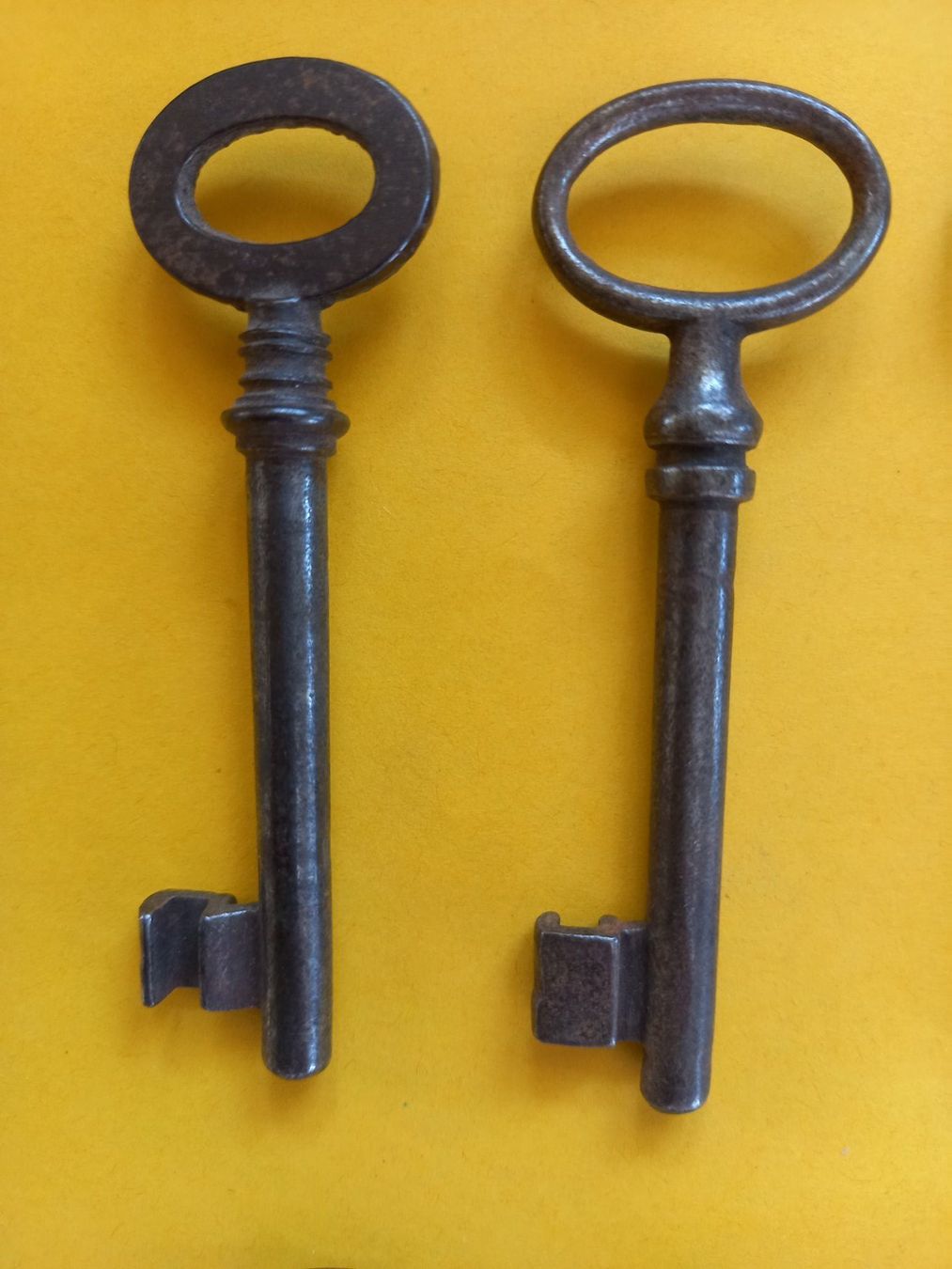 Chiavi: Lot de 10 diverses anciennes clefs – Usato da Rossens FR venduto da Souris1 7