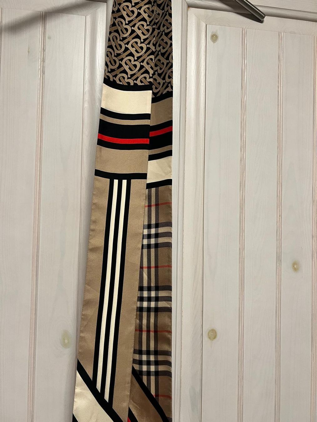 Burberry Foulards & écharpes: Burberry Seidentuch – Neuf (Voir description) à Muhen par lau_7wcq 3
