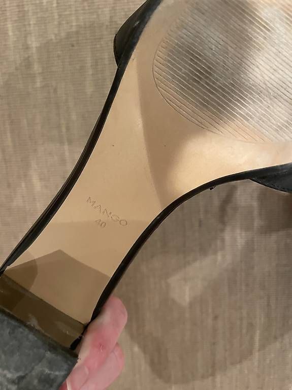 Scarpe da donna: Schwarze Heels von Mango in Grösse 40 – Usato da Zürich venduto da Ineselisabeth 2