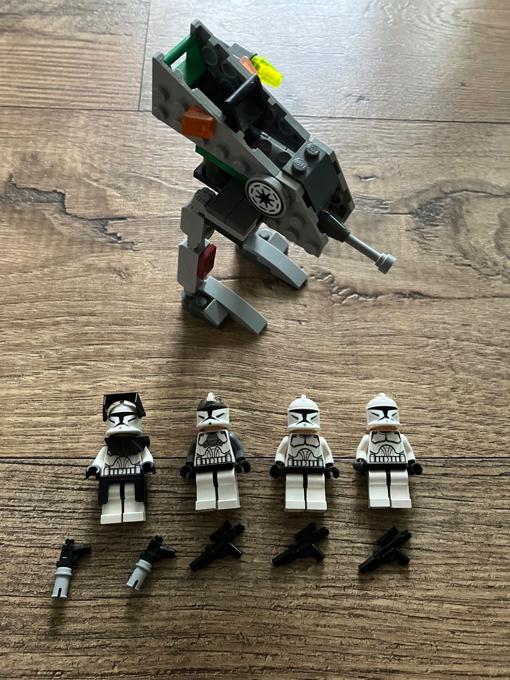Lego Baukästen: LEGO Star Wars 8014 Clone Walker Battle Pack – Gebraucht aus Châtel-St-Denis von Lestresorsdugrenier