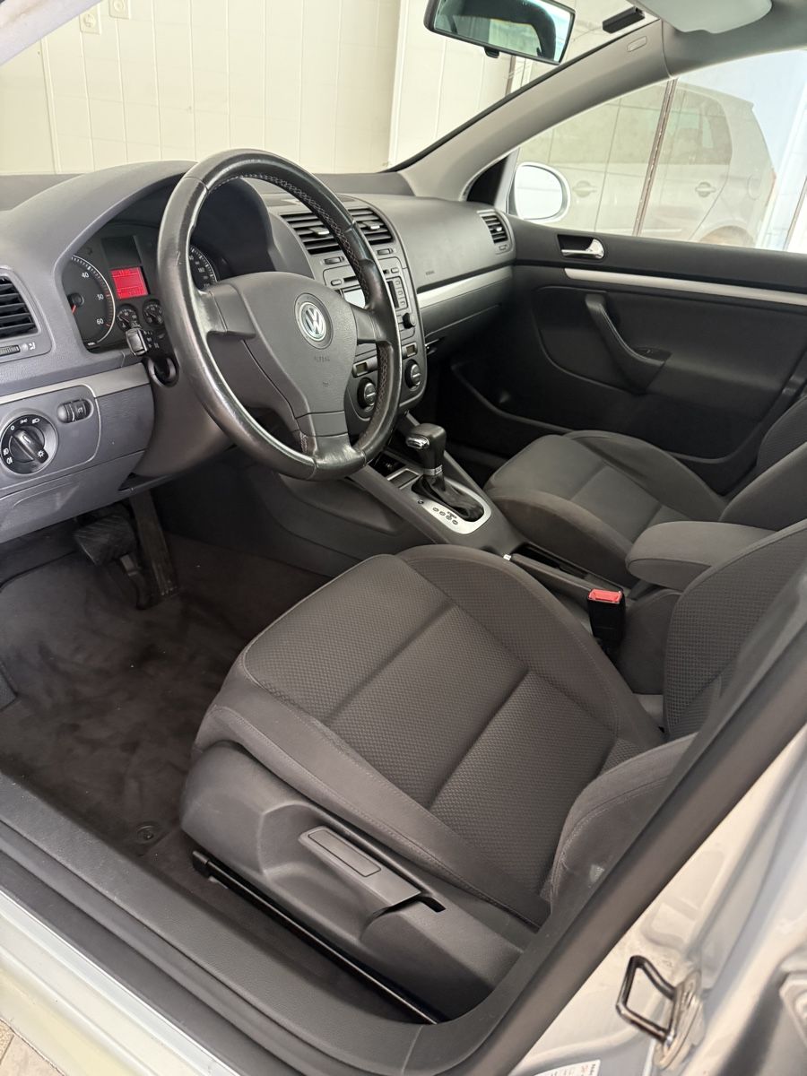 VW Automobili: VW GOLF TDI AUTOMAT – Usato da Giswil venduto da Adler2019 4