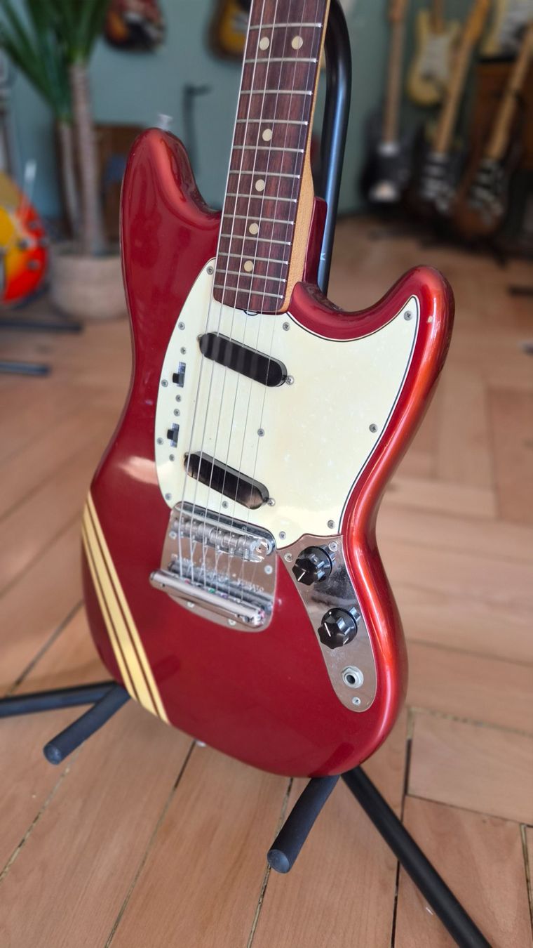 Fender Musikinstrumente: Fender Mustang 1971 – Gebraucht aus pieterlen von AntonelloGuitars 1