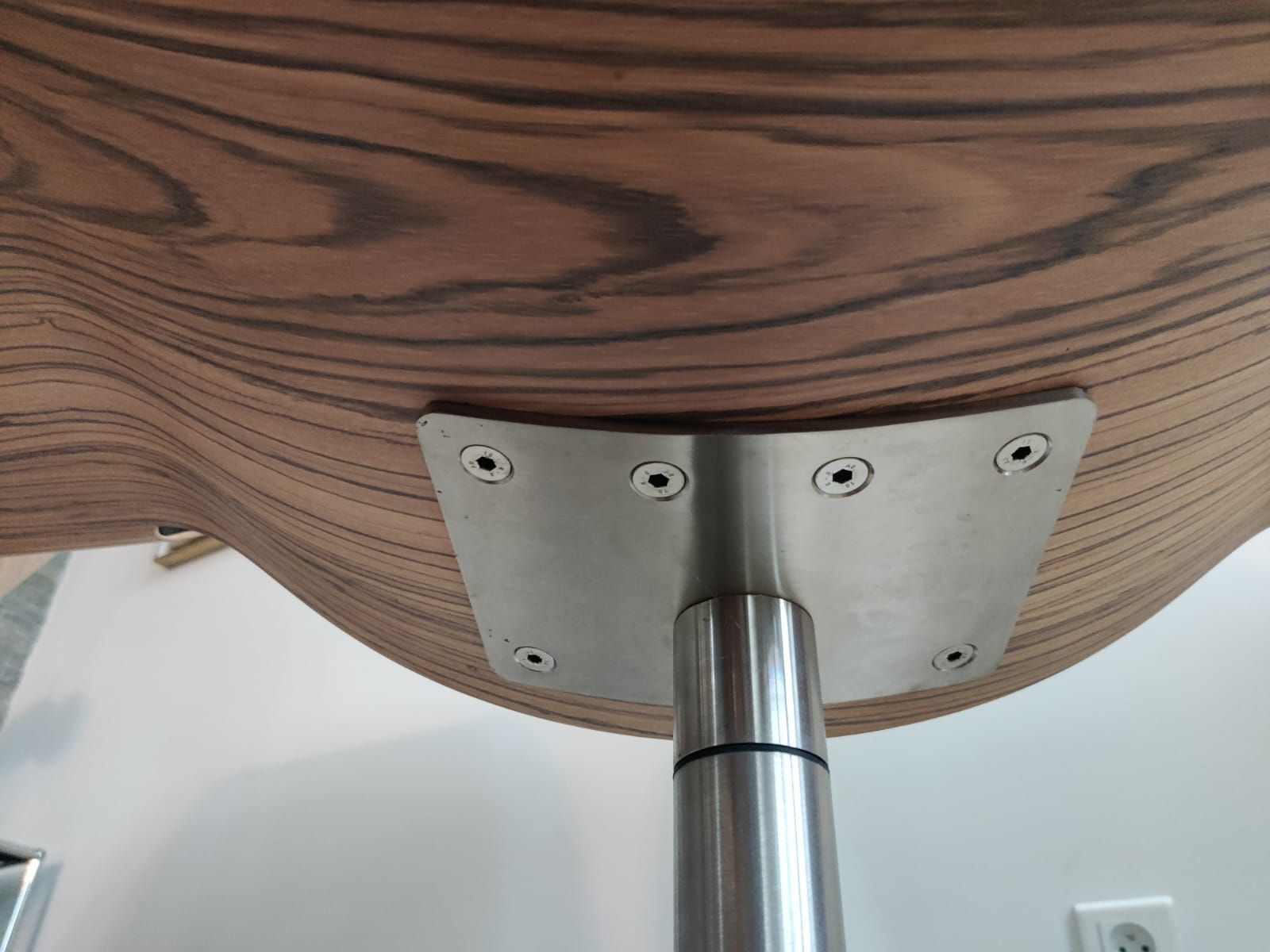 Poltrone: Paire de fauteuils lips – Usato da Chêne-Bougeries venduto da JANSAND 8