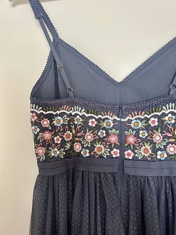 Vestiti: Needle & Thread  Embroidered Tulle Dress  Grösse 34 – Usato da Meilen venduto da Leo66400 1