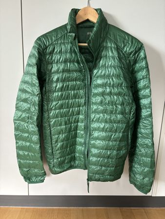 Daunen grüne Jacke Uniqlo XS wie neu