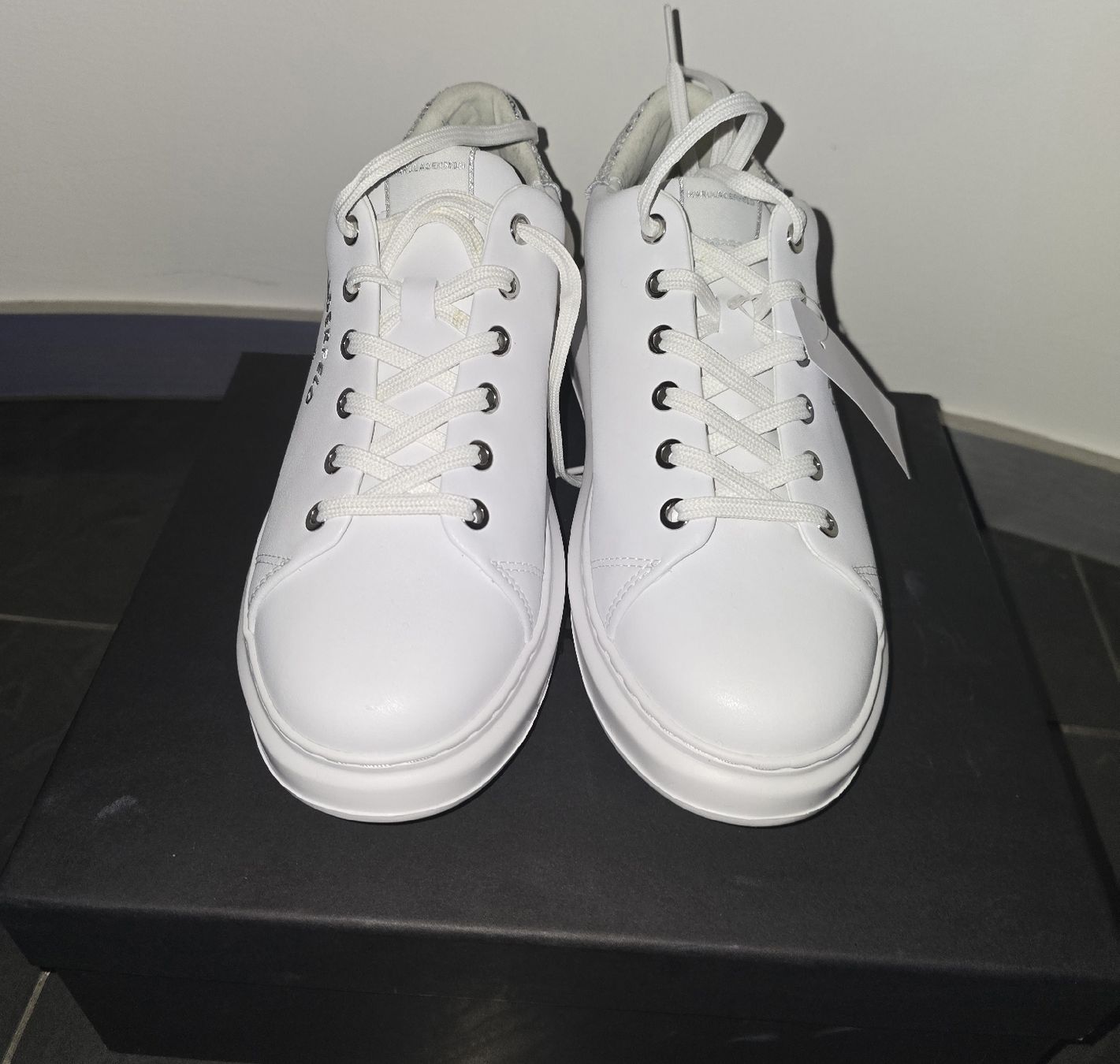 Karl Lagerfeld Scarpe da donna: Karl Lagerfeld Sneaker Neu – Nuovo e nell'imballaggio originale da Basel venduto da BeautyqueenbyNB 3