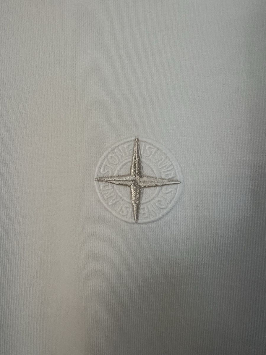 Stone Island T-Shirts: Stone Island – Neu (gemäss Beschreibung) aus Zürich von Realvintagesale 1