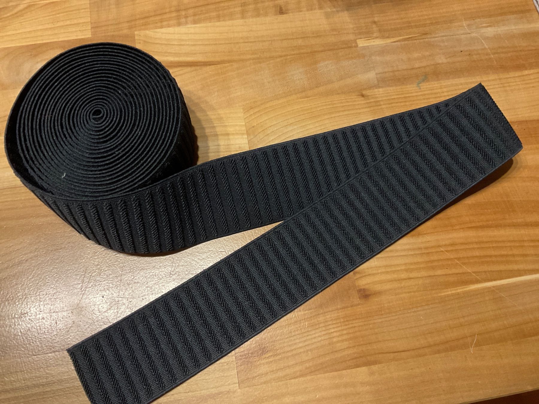 Tessuti: Gummiband / Webband zum basteln / 5 Meter lang – Usato da Rümlang venduto da euqinom16