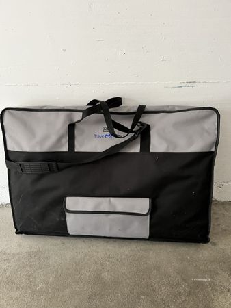 Caisse de voyage chien neuve