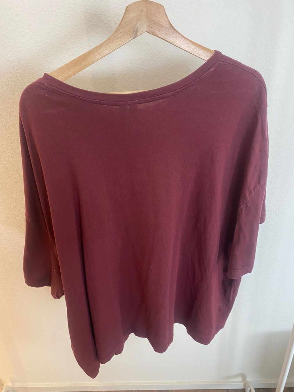 Asos T-shirt: Asos T-Shirt bordeaux Gr. 52 – Usato da Pratteln venduto da a23_j2gs 2